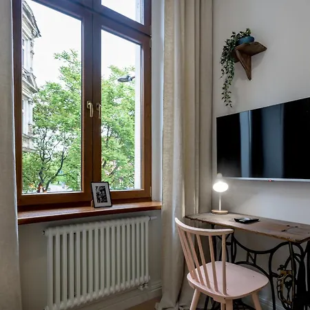 アパート Rentplanet - Cybulskiego Iii